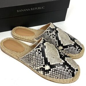 Banana Republic gray black snake leather espadrille mules 10